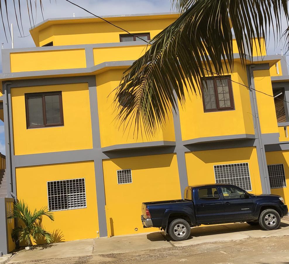 Khalkob'S Estate Appartement Placencia Buitenkant foto