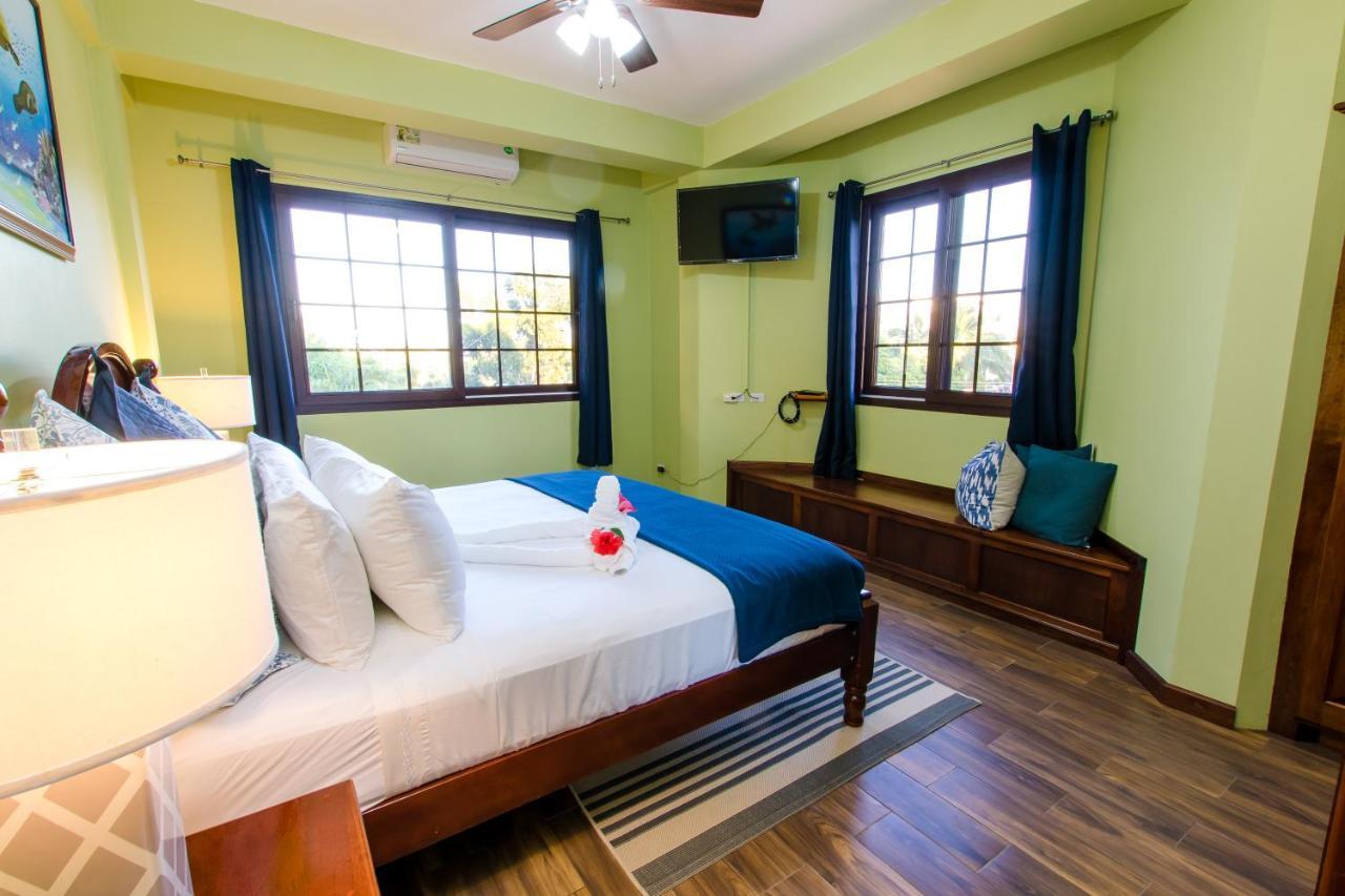 Khalkob'S Estate Appartement Placencia Buitenkant foto