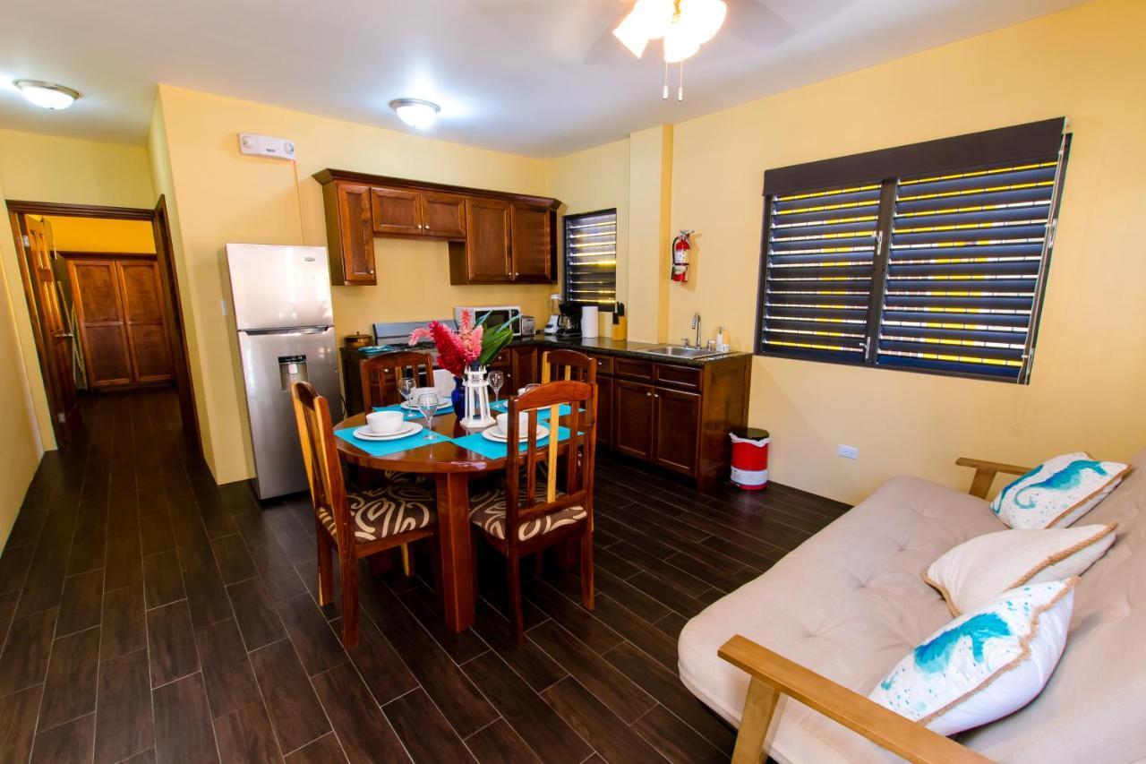 Khalkob'S Estate Appartement Placencia Buitenkant foto