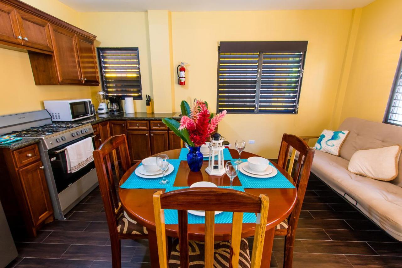 Khalkob'S Estate Appartement Placencia Buitenkant foto
